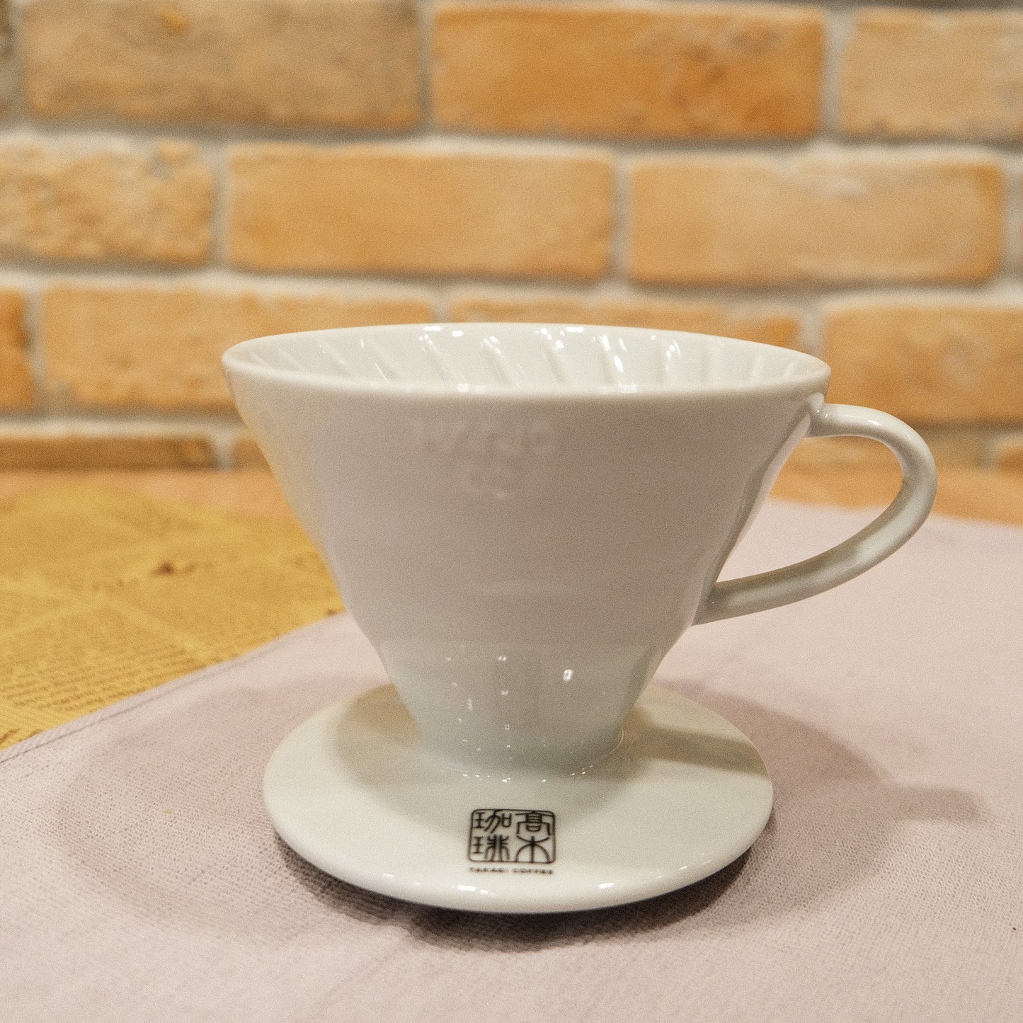 Takagi Hario V60 Dripper Ceramic 02